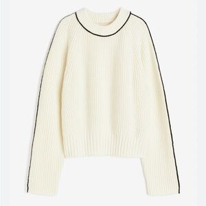 H&M Cozy Cream Sweater. Size XS